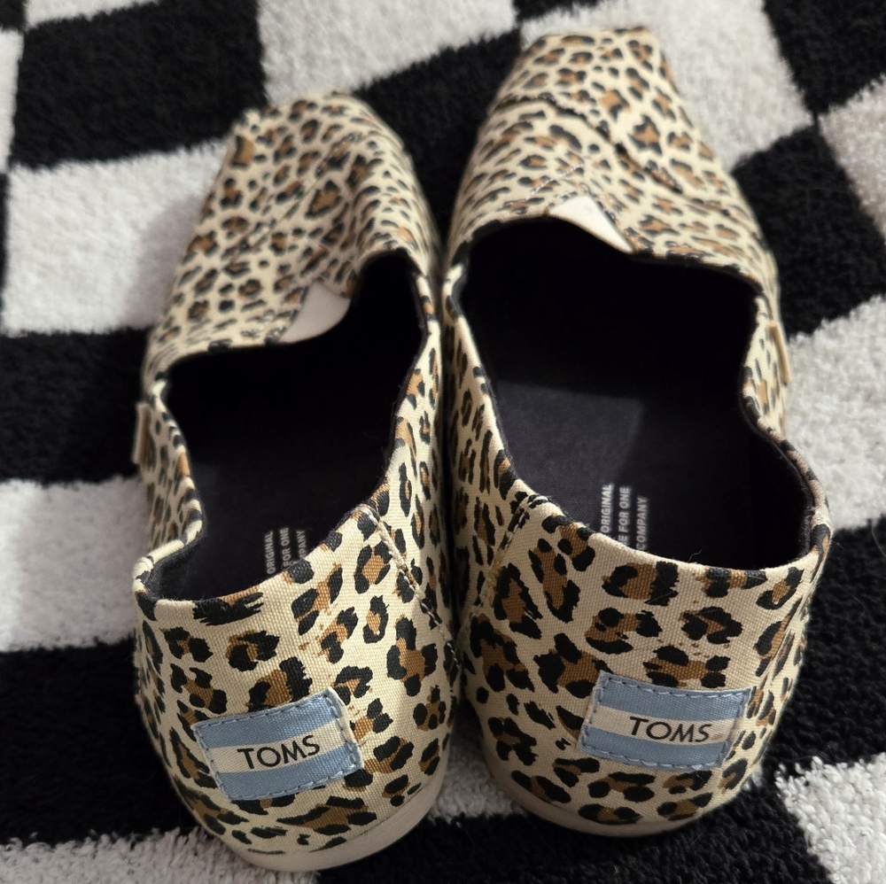 Women's leopard print TOMS size 10 - Picture 4 of 7